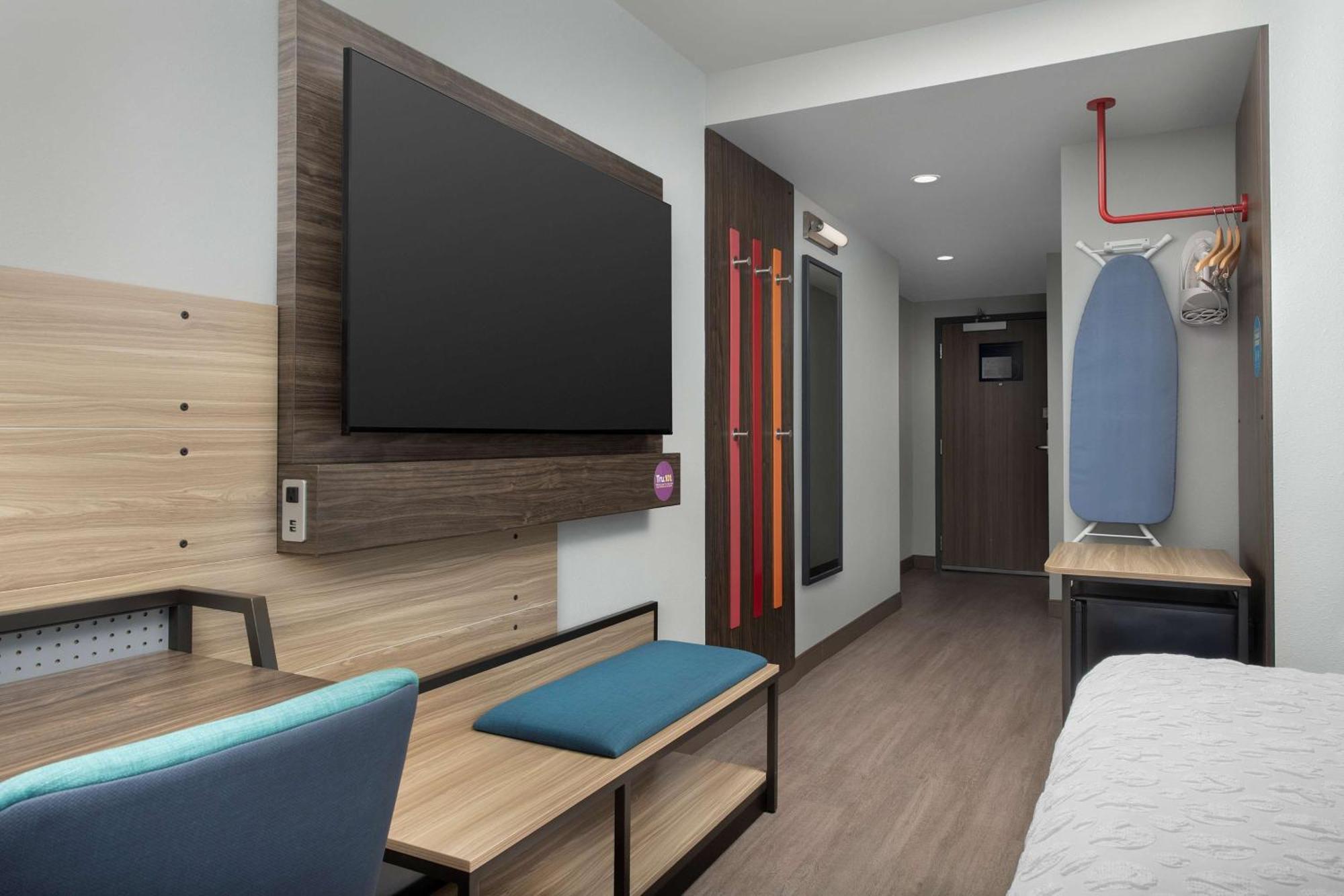 Home2 By Hilton Airport South Blue Lagoon Hotel Miami Springs